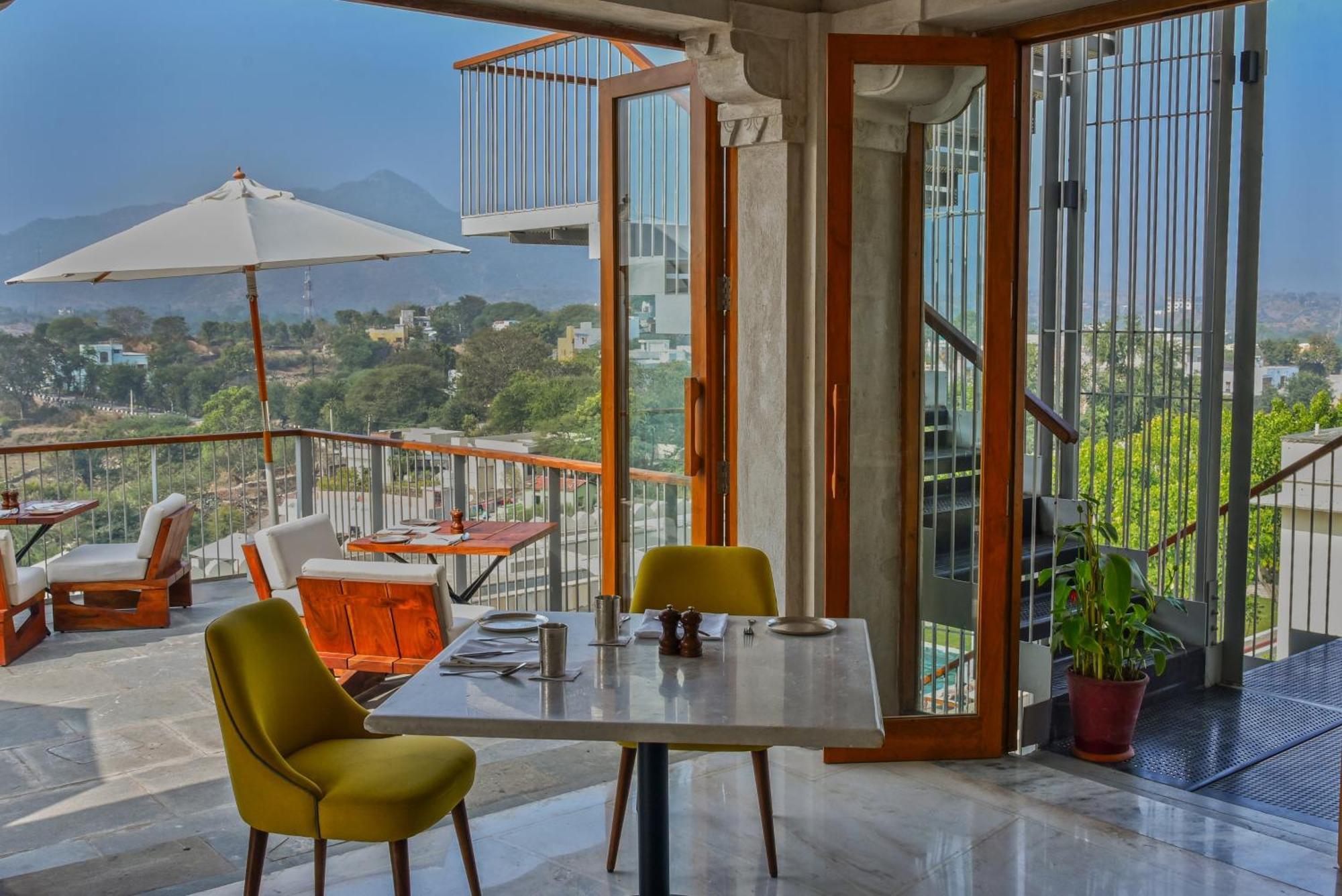 Raas Devigarh Hotel Delwāra Exterior photo
