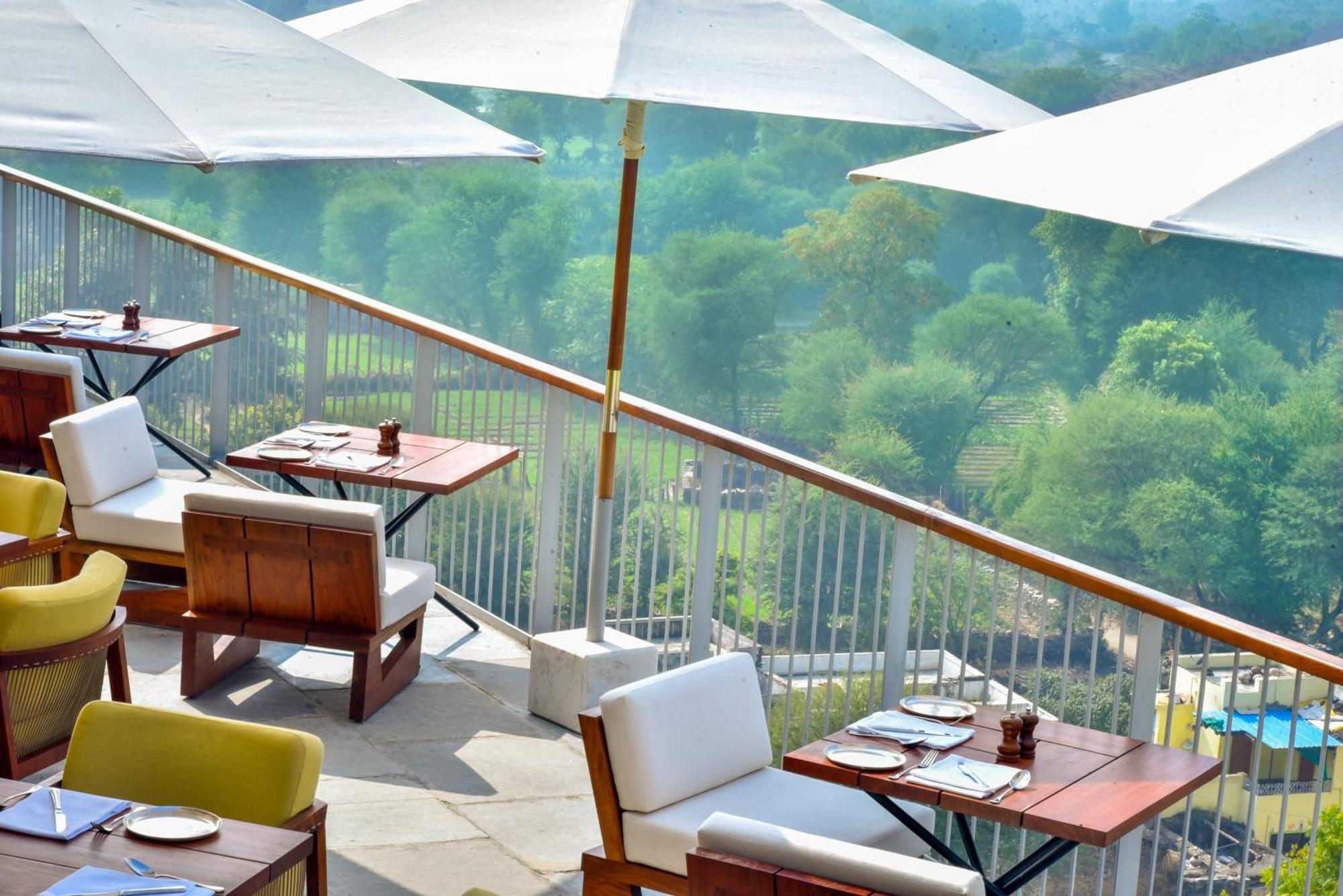 Raas Devigarh Hotel Delwāra Exterior photo