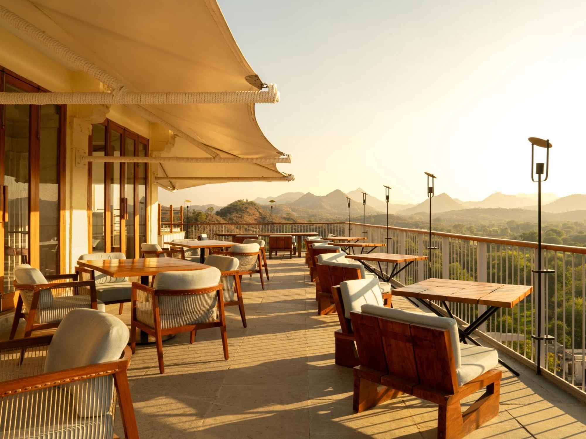 Raas Devigarh Hotel Delwāra Exterior photo